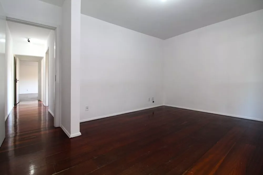 Apartamento à venda com 3 quartos, 127m² - Foto 3