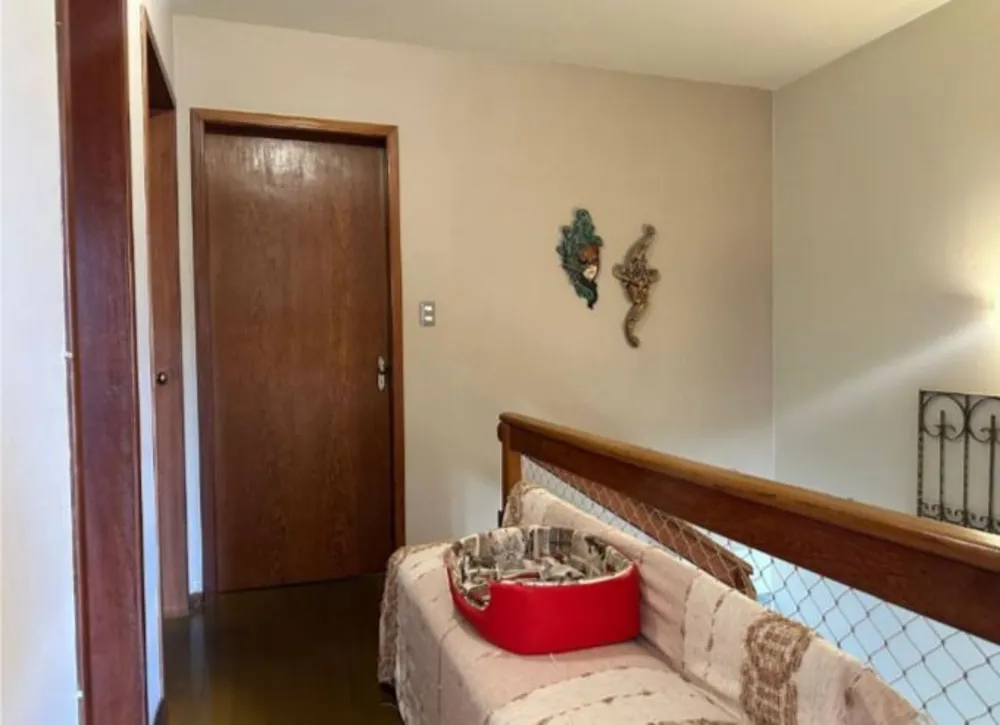 Casa, 3 quartos, 228 m² - Foto 1