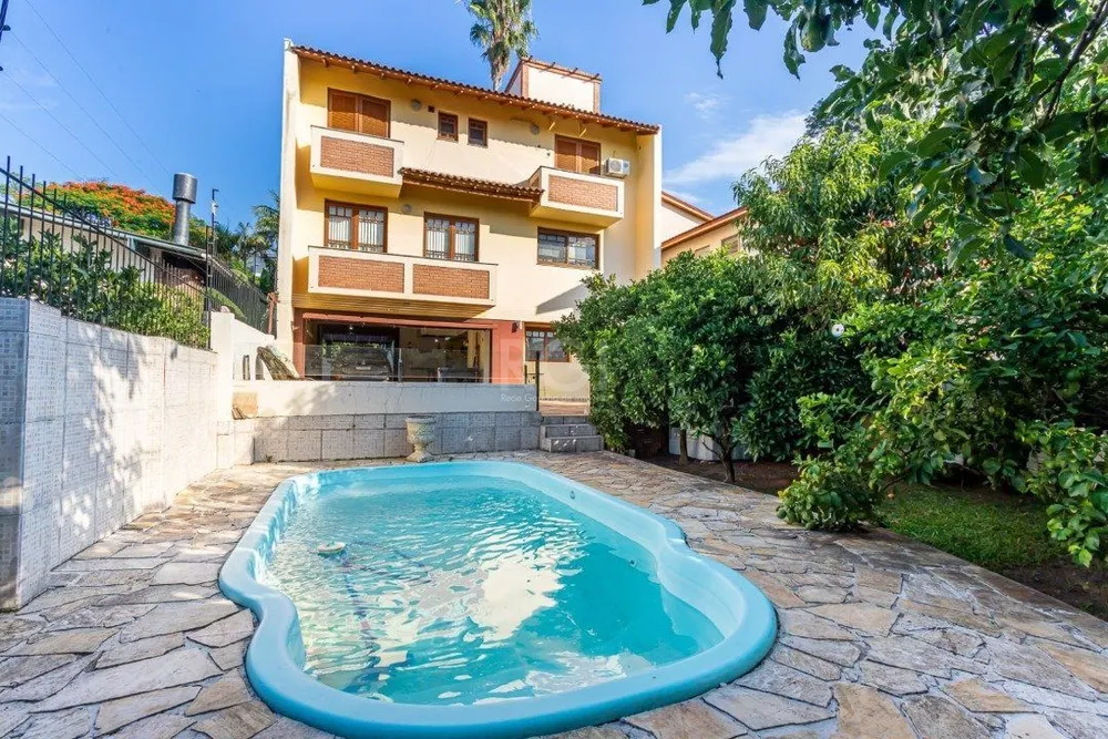 Casa, 3 quartos, 247 m² - Foto 3