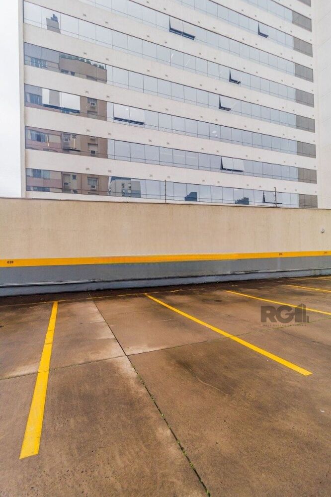 Apartamento à venda com 3 quartos, 113m² - Foto 2