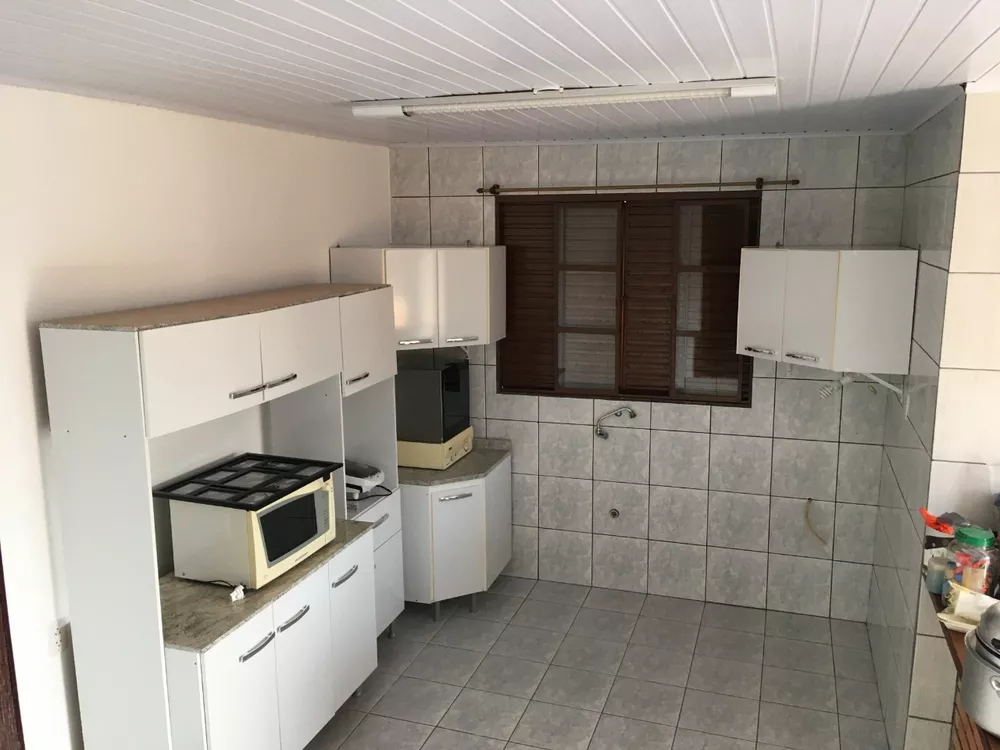 Casa à venda com 4 quartos, 299m² - Foto 4