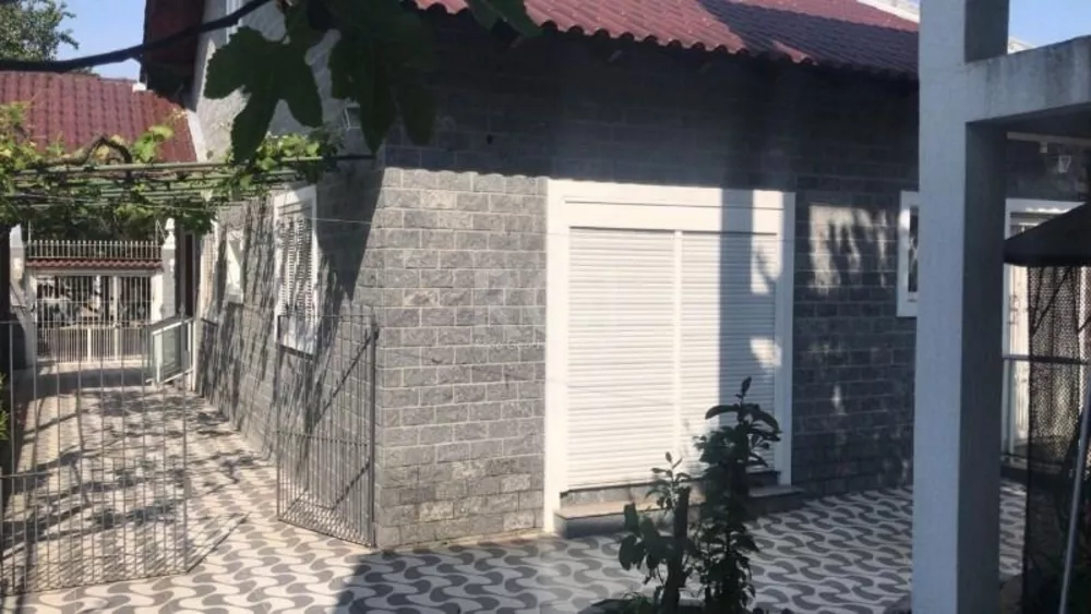 Casa à venda com 3 quartos, 241m² - Foto 6