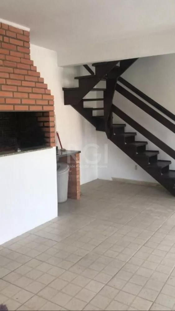 Casa à venda com 3 quartos, 241m² - Foto 9