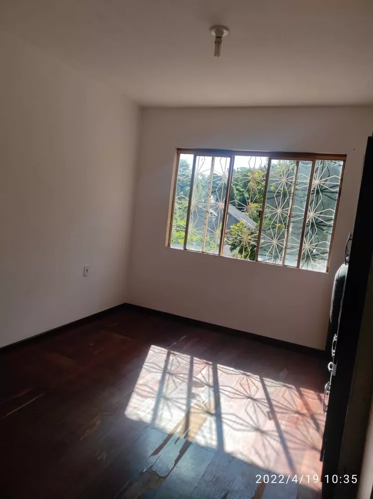 Casa à venda com 3 quartos, 299m² - Foto 3