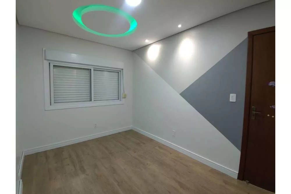 Apartamento à venda com 2 quartos, 65m² - Foto 2