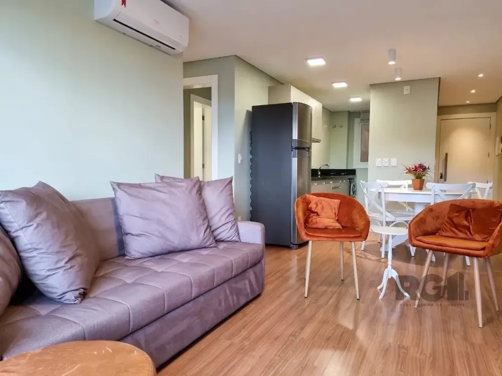 Apartamento à venda com 2 quartos, 71m² - Foto 2