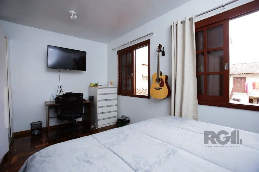 Casa, 3 quartos, 231 m² - Foto 1