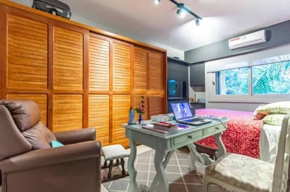 Casa, 4 quartos, 131 m² - Foto 1