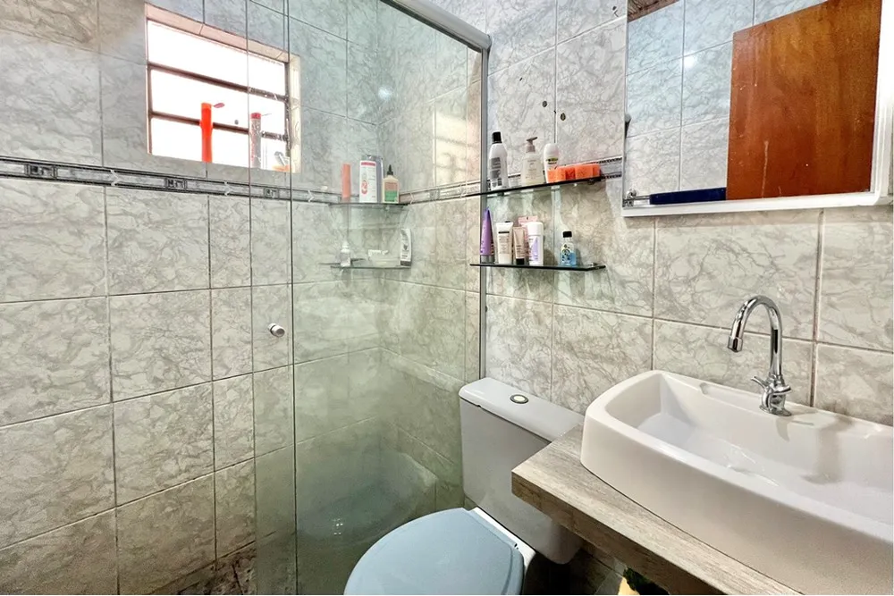 Casa, 3 quartos, 241 m² - Foto 1