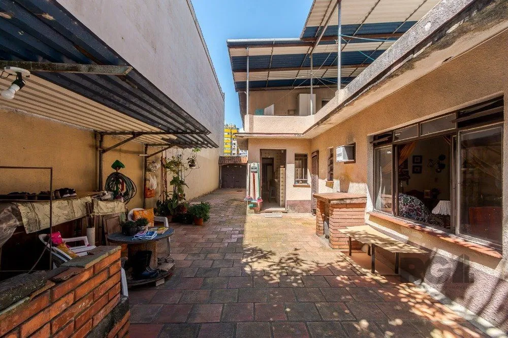Casa, 3 quartos, 263 m² - Foto 1