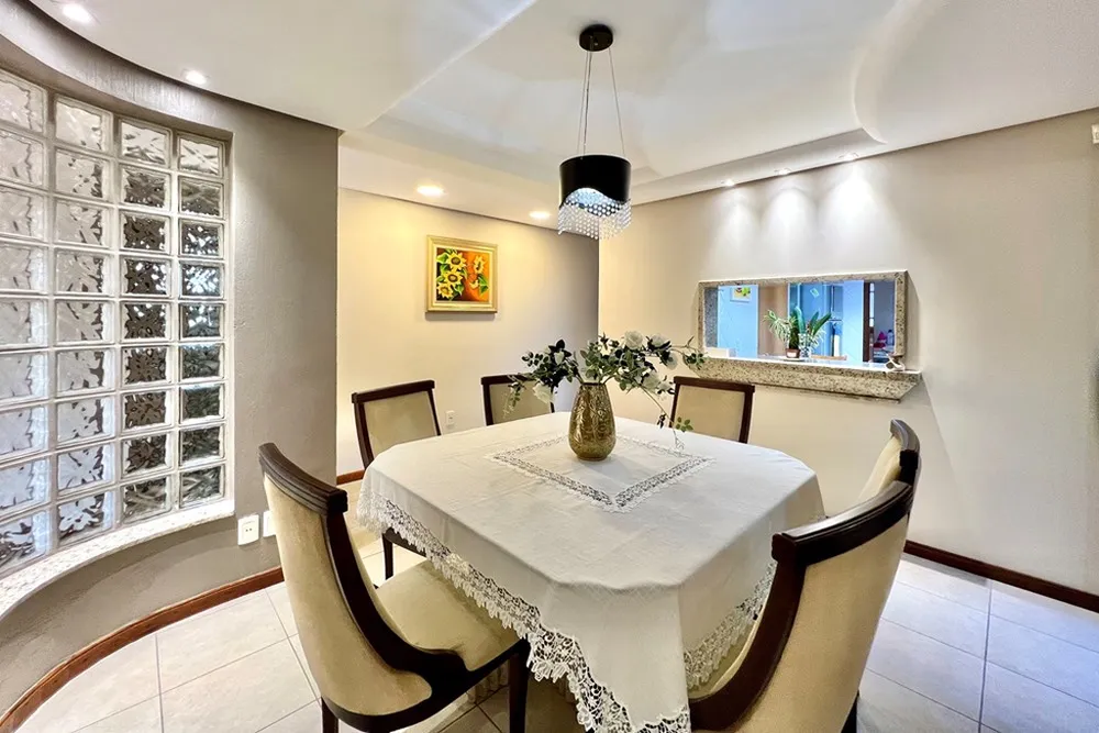 Casa, 4 quartos, 286 m² - Foto 3