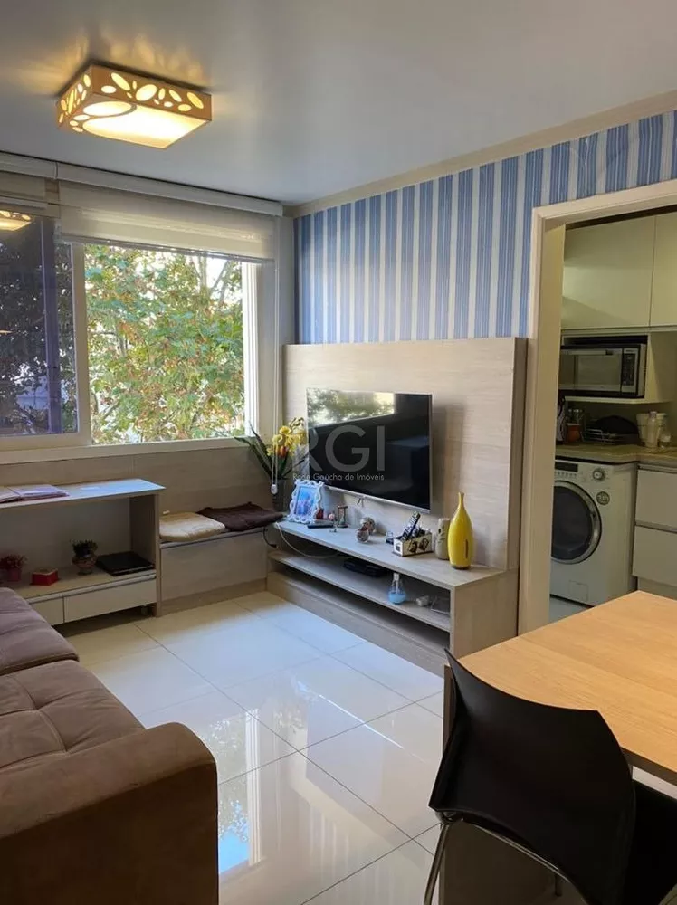 Apartamento à venda com 1 quarto, 42m² - Foto 2