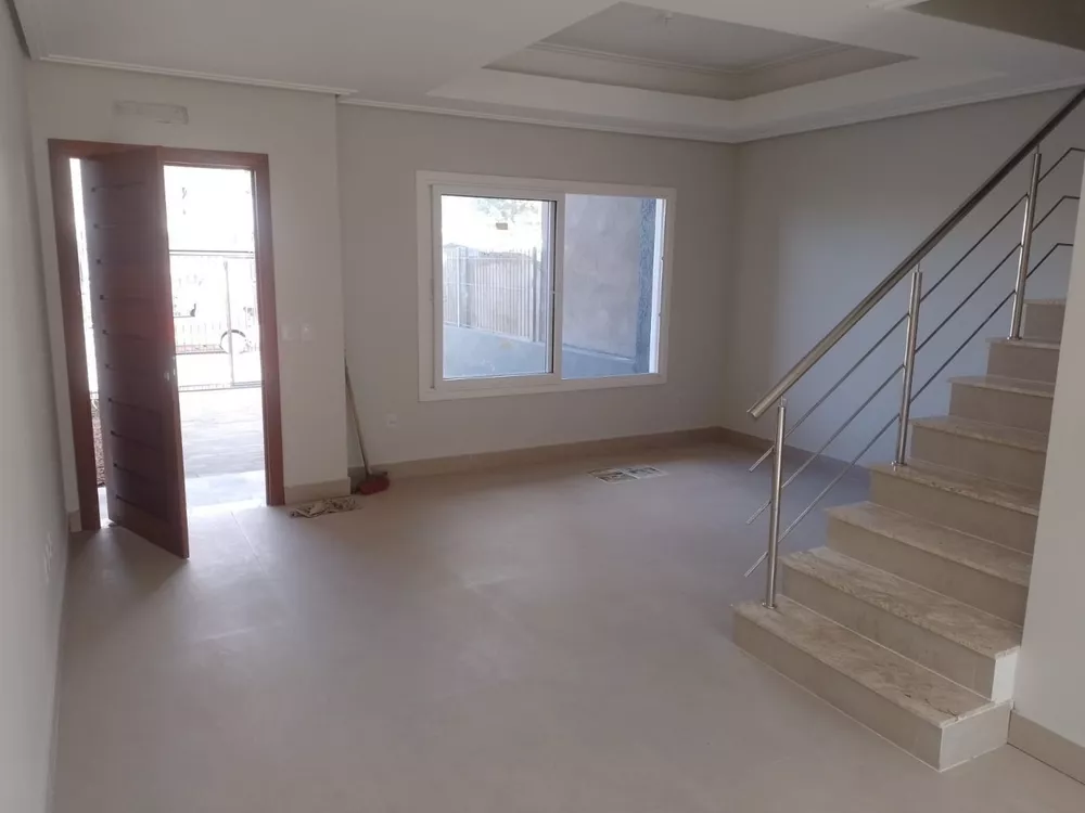 Casa à venda com 3 quartos, 119m² - Foto 4