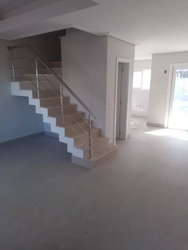 Casa à venda com 3 quartos, 119m² - Foto 3