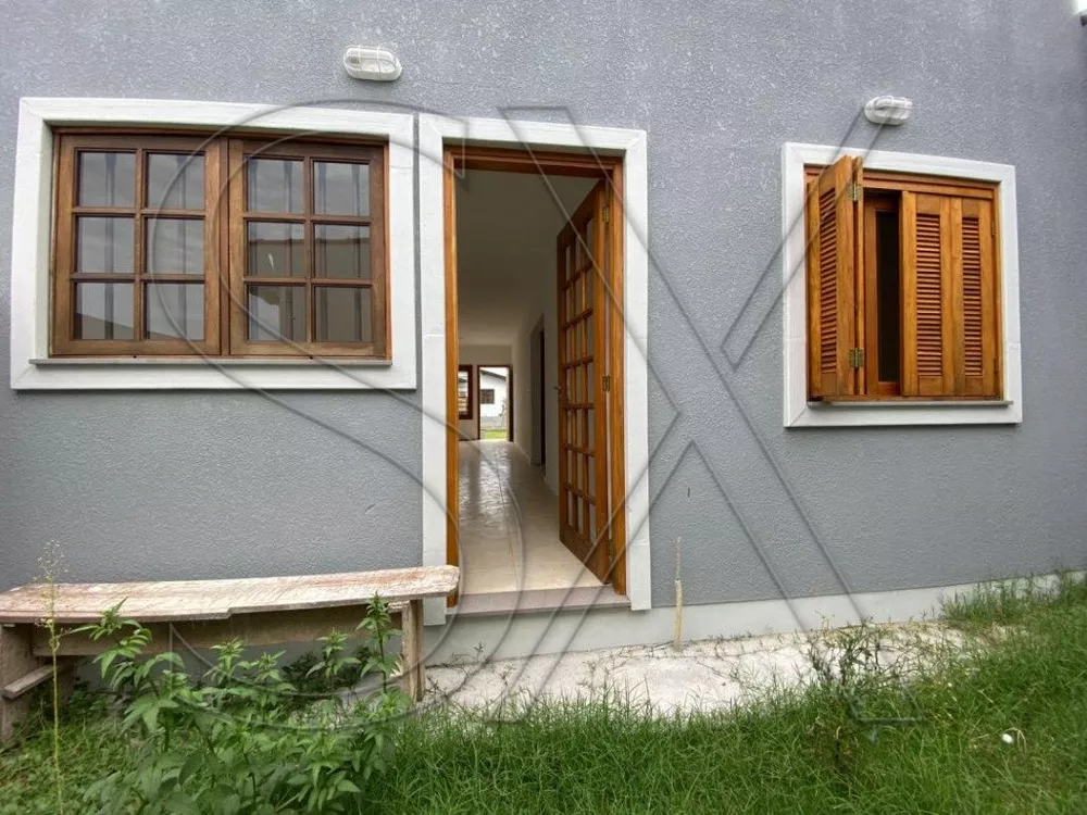 Casa à venda com 2 quartos, 50m² - Foto 3