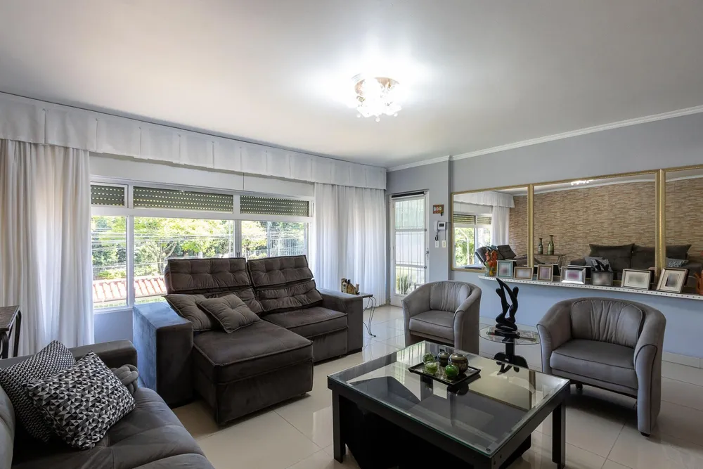 Casa, 4 quartos, 201 m² - Foto 1