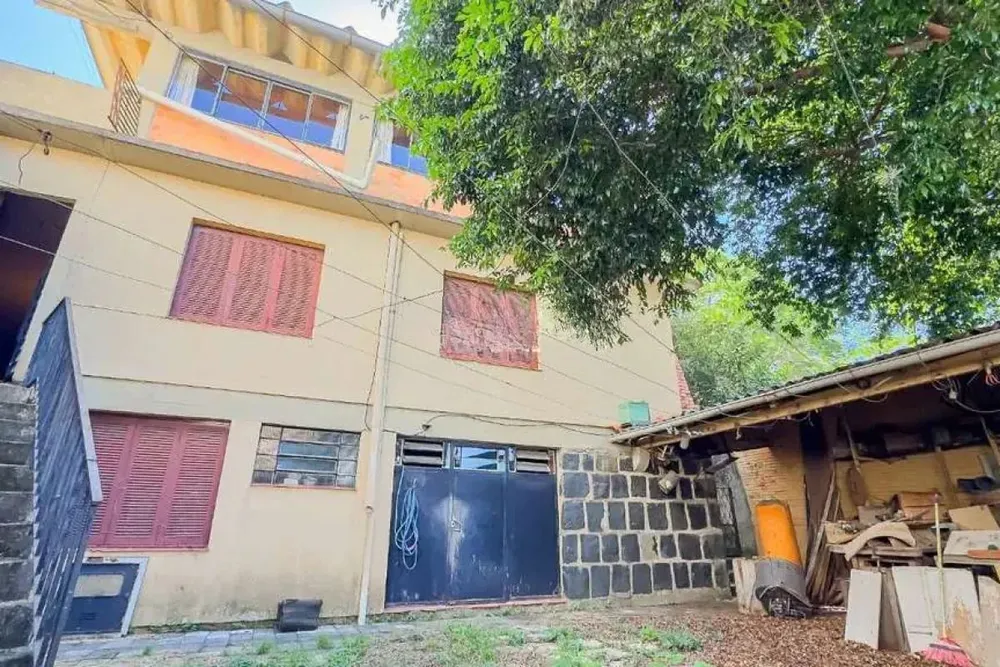 Casa, 4 quartos, 339 m² - Foto 1