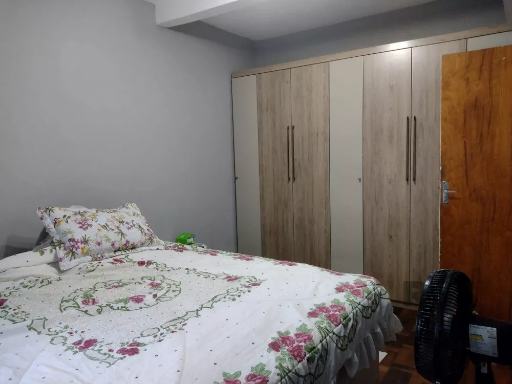 Casa à venda com 3 quartos, 119m² - Foto 1