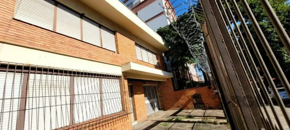 Casa, 4 quartos, 305 m² - Foto 1