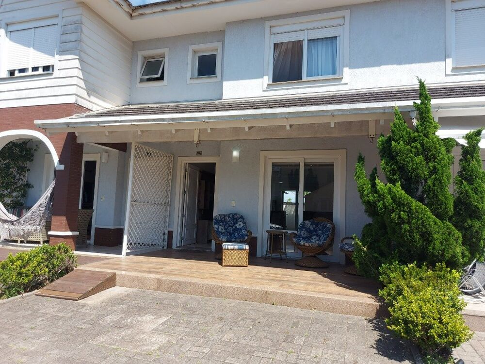 Casa de Condomínio à venda com 3 quartos, 151m² - Foto 2