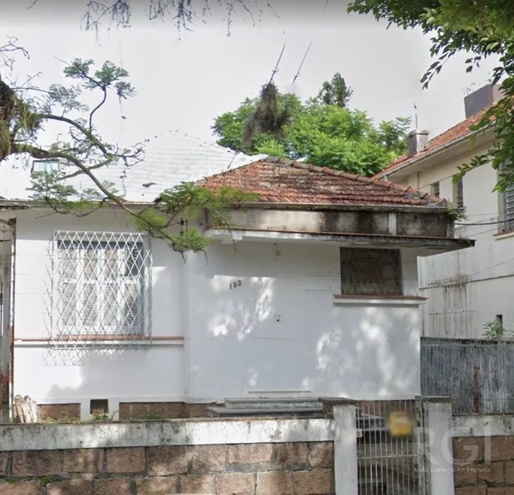 Casa à venda com 3 quartos, 331m² - Foto 2