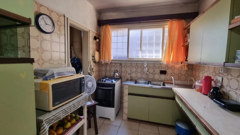 Casa, 4 quartos, 247 m² - Foto 2