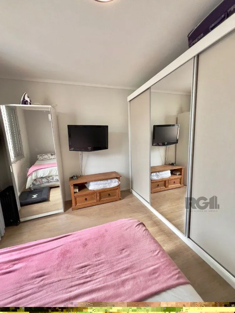 Casa, 3 quartos, 241 m² - Foto 1