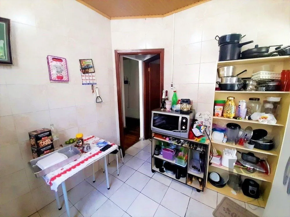 Casa, 3 quartos, 241 m² - Foto 2