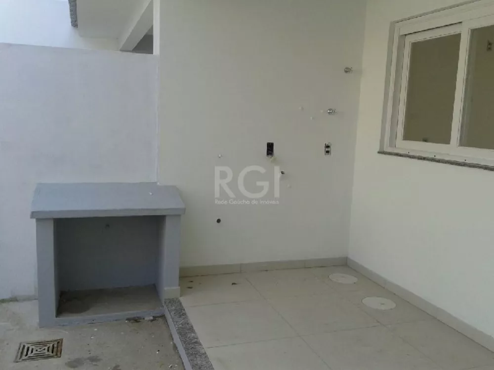 Casa à venda com 3 quartos, 130m² - Foto 2