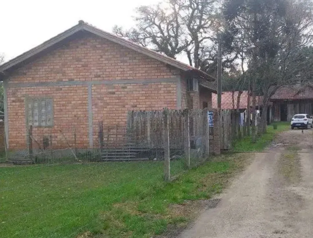Sítio, 3 quartos, 1 m² - Foto 1