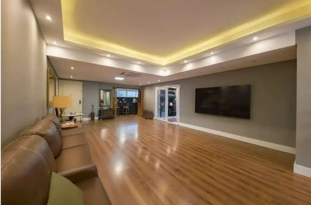 Apartamento, 3 quartos, 156 m² - Foto 2