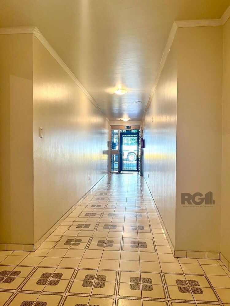 Apartamento à venda com 3 quartos, 101m² - Foto 3