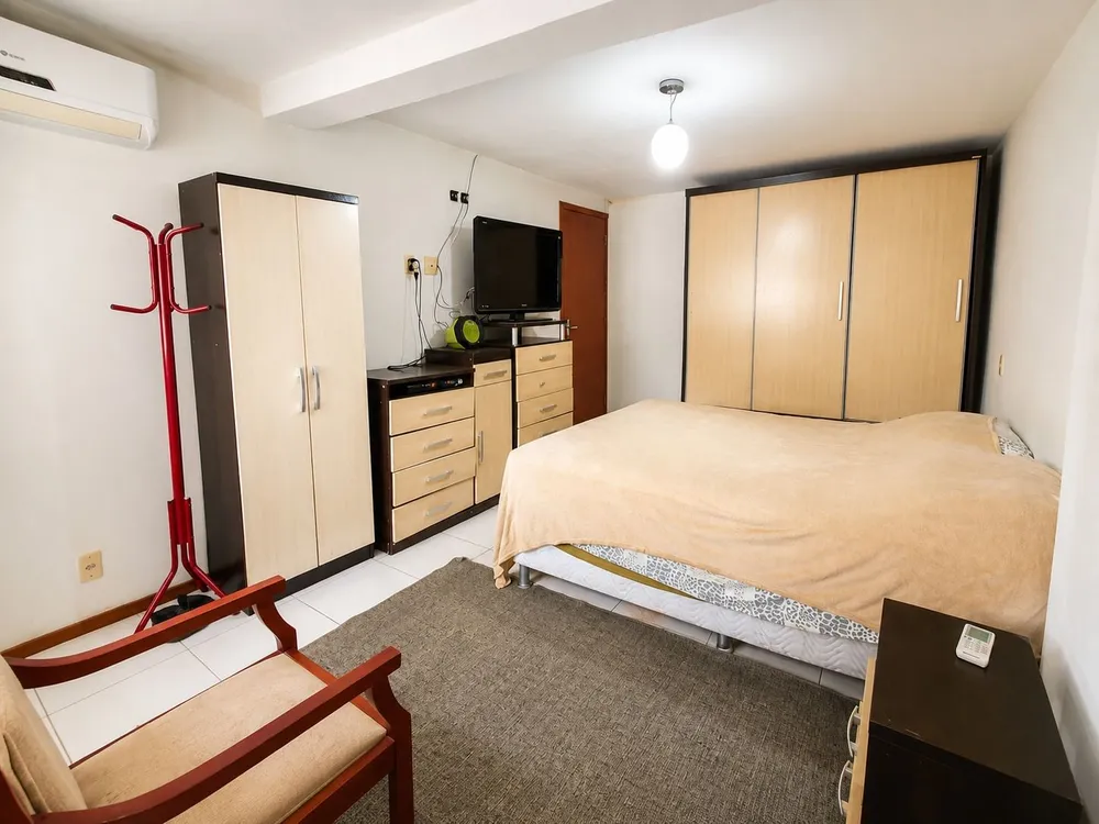 Casa, 4 quartos, 196 m² - Foto 4