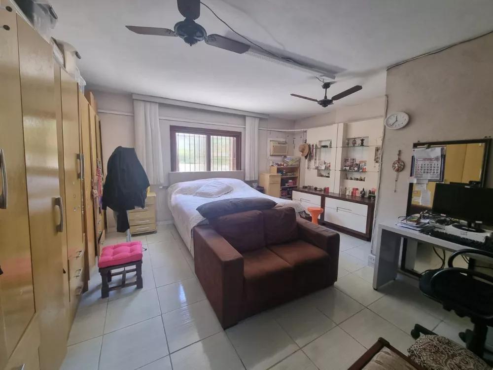 Casa à venda com 5 quartos, 181m² - Foto 7