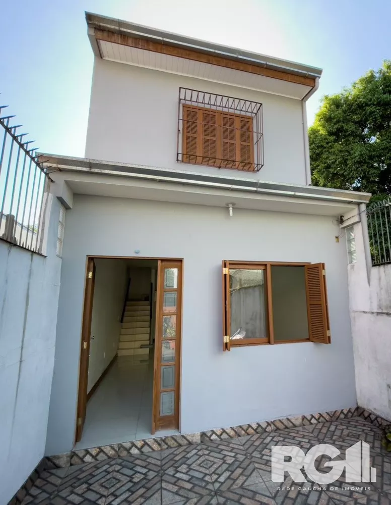 Casa à venda com 4 quartos, 139m² - Foto 2