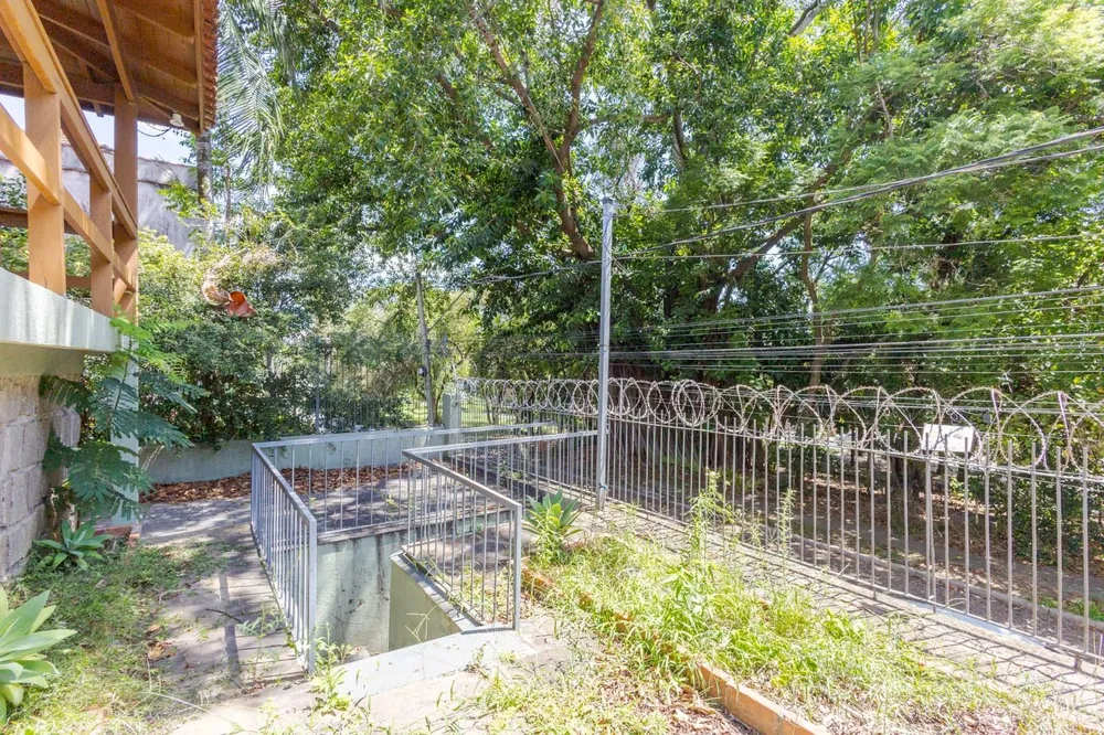 Casa, 3 quartos, 381 m² - Foto 1