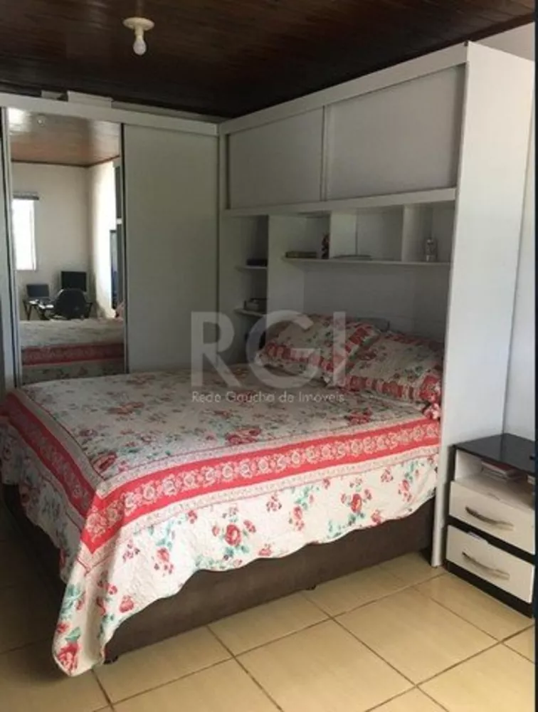 Casa à venda com 3 quartos, 143m² - Foto 2