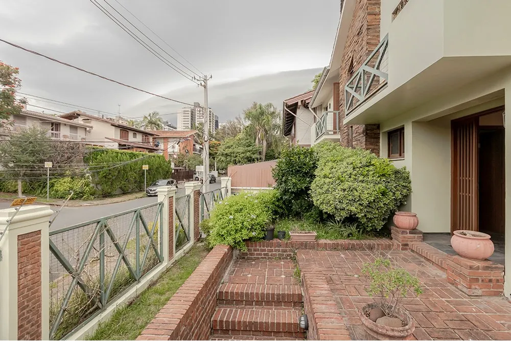 Casa, 4 quartos, 240 m² - Foto 3