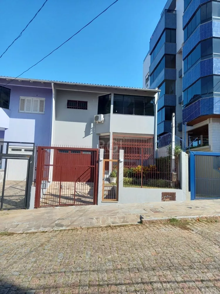 Casa à venda com 3 quartos, 169m² - Foto 2