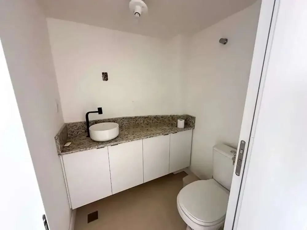 Casa, 3 quartos, 196 m² - Foto 1