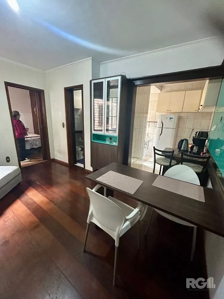 Apartamento à venda com 1 quarto, 29m² - Foto 2