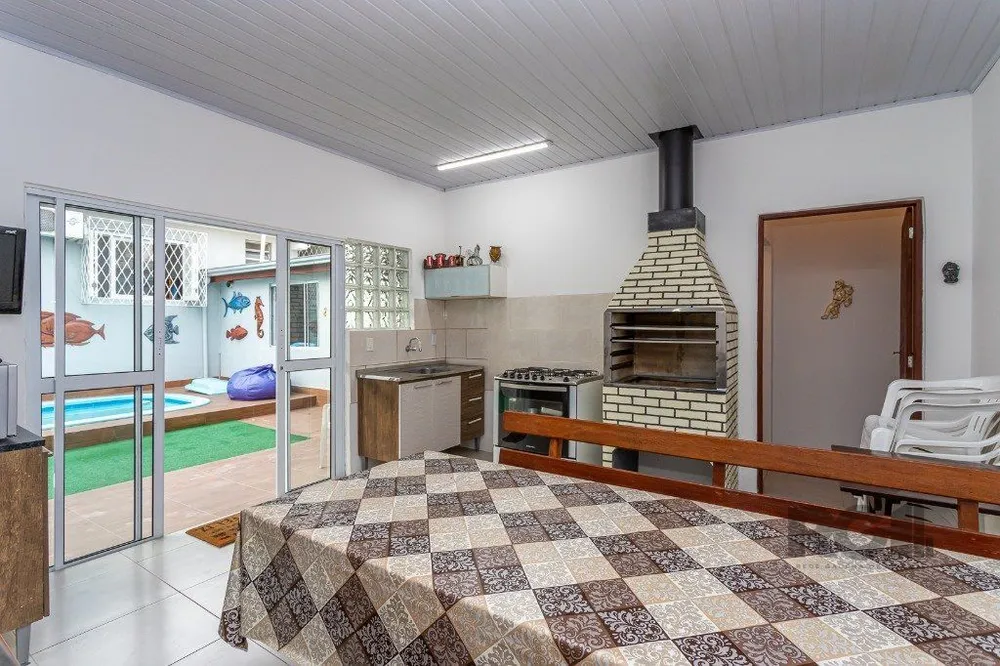 Casa, 3 quartos, 156 m² - Foto 1