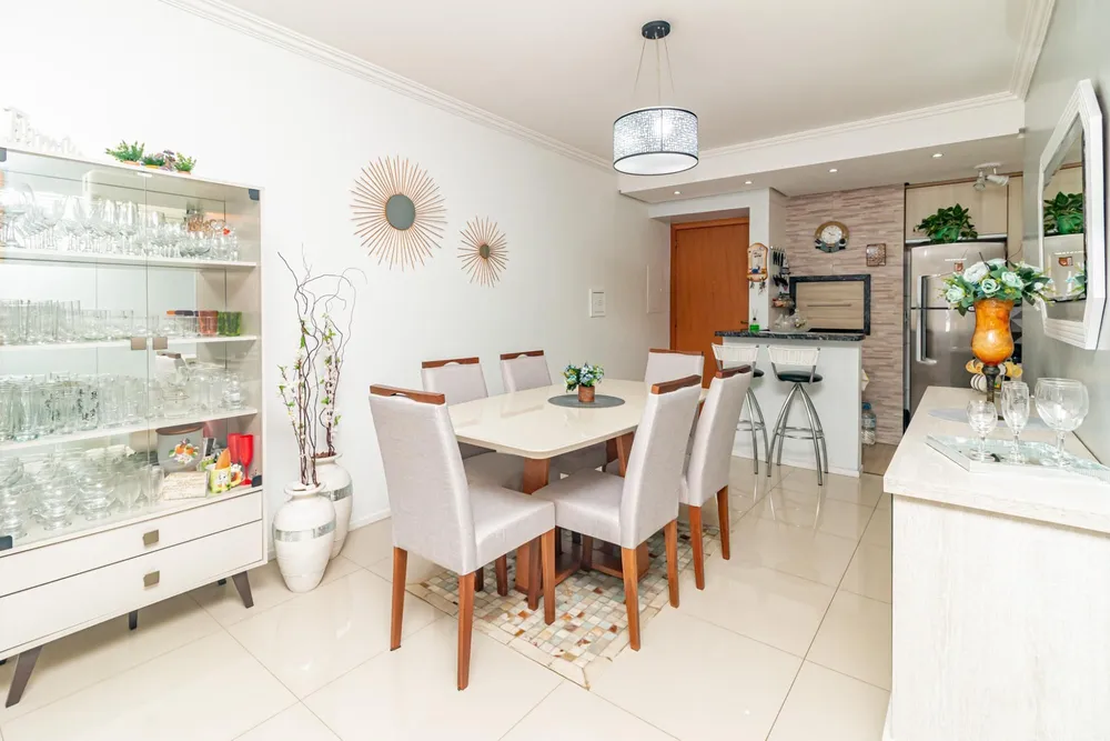 Apartamento, 3 quartos, 100 m² - Foto 1