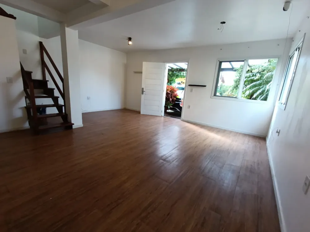 Depósito-Galpão, 68 m² - Foto 1