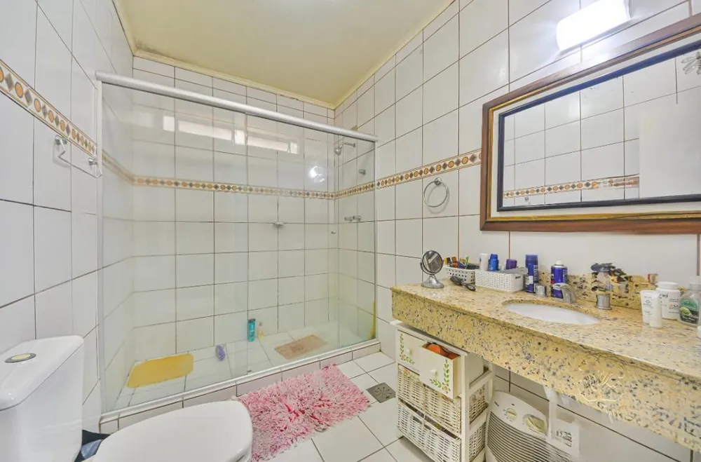Casa, 3 quartos, 245 m² - Foto 2