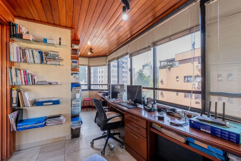 Apartamento, 4 quartos, 303 m² - Foto 1