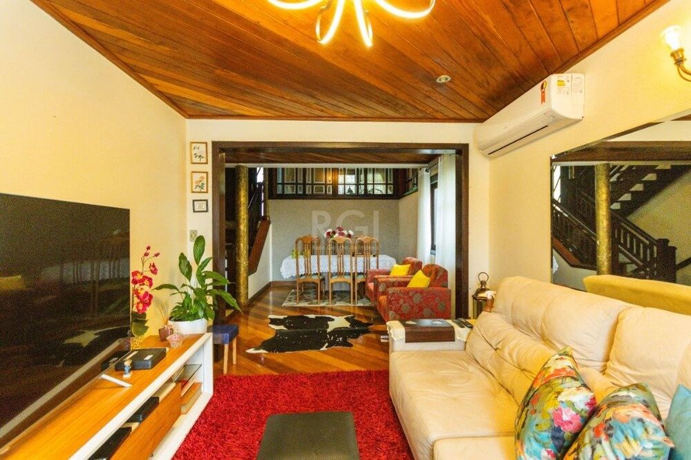 Casa à venda com 5 quartos, 501m² - Foto 1