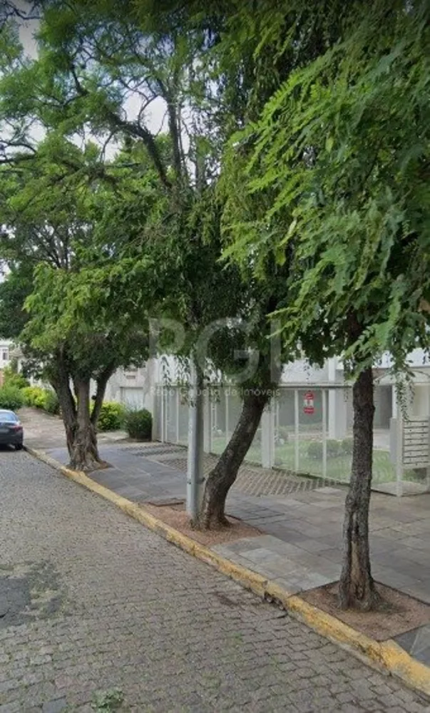 Casa à venda com 4 quartos, 248m² - Foto 2