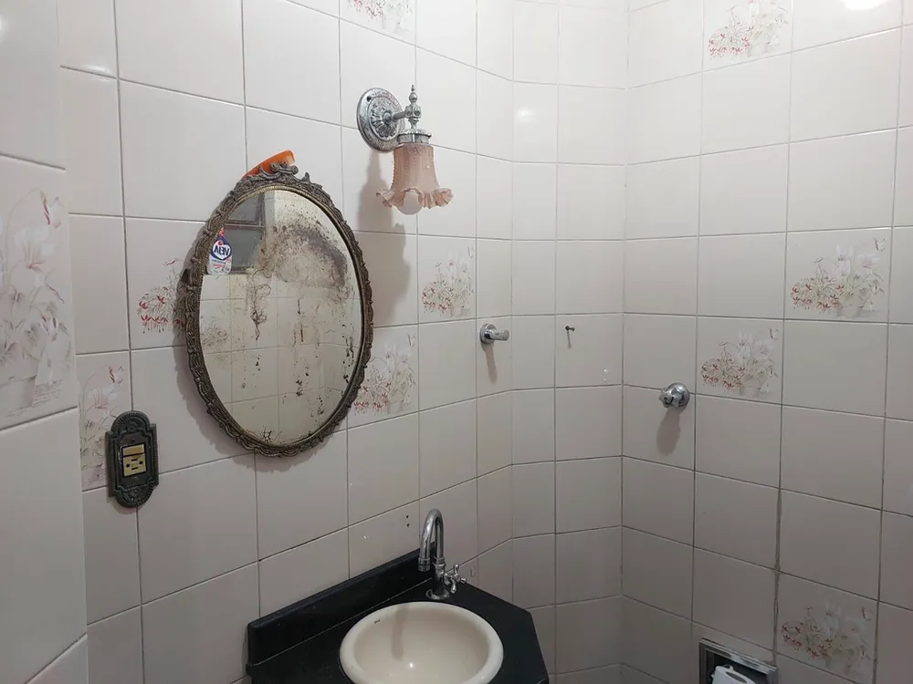 Casa, 5 quartos, 177 m² - Foto 1