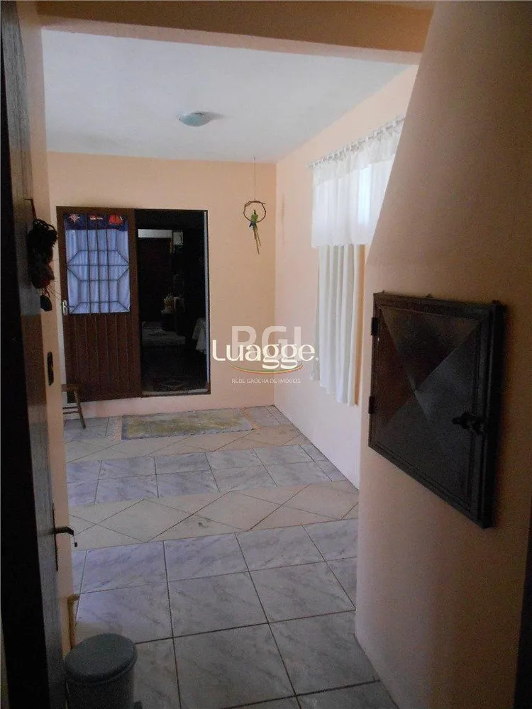 Casa, 3 quartos, 222 m² - Foto 1